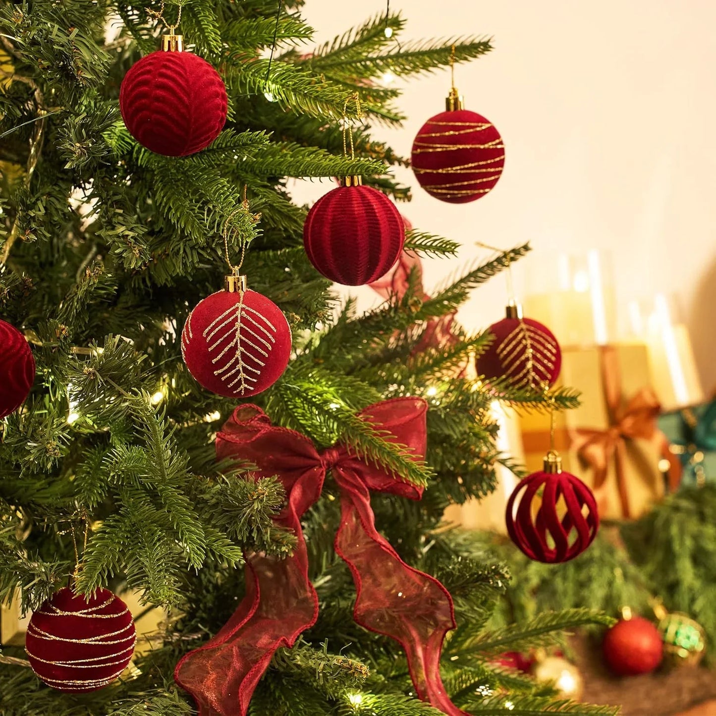 Luxurious Velvet Christmas Bauble Set (30 pcs)